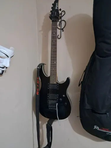 Guitarra Tagima Logan Black VULCAN