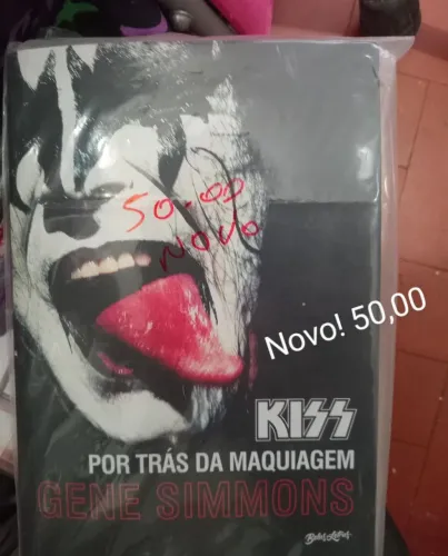 Livro biográfico de Gene Simmons - Por Trás da Maquiagem - Gene Simmons