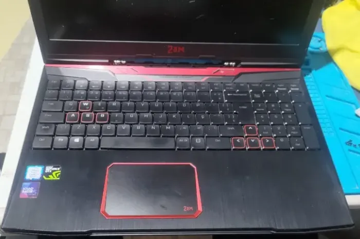 NOTEBOOK 2.AM H700 AVELL G1555 FOX - CARCAÇA COMPLETA COM TELA ETECLADO MECANICO