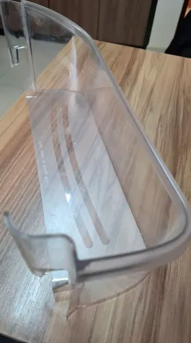 Prateleira para porta de geladeira
