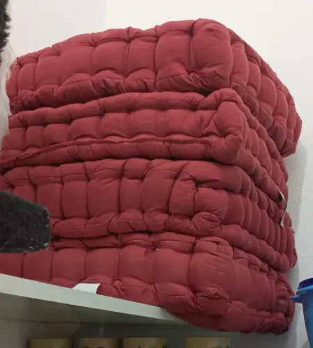 almofadas 50 reais cada.