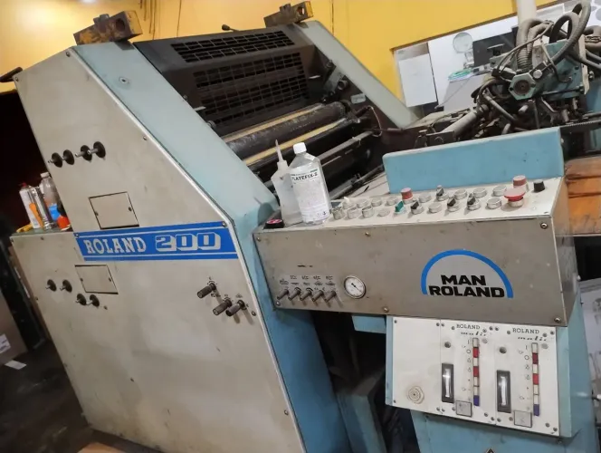 Roland 200 off set 
