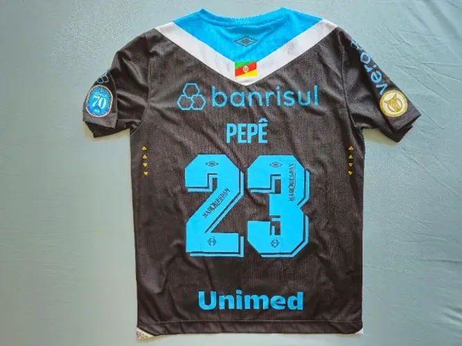 Camisa de jogo único do Grêmio em comemoração aos 70 anos do Olímpico
