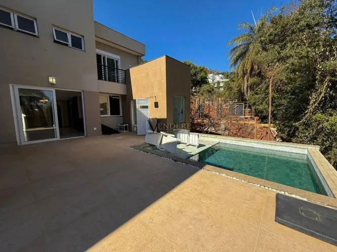 Casa de 400m² à venda no Mirante da Mata.