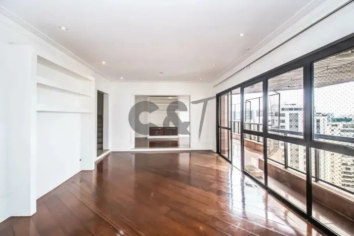 Cobertura Duplex - 4 Dormitórios (Suítes) à Venda e para Alugar no Morumbi, São Paulo/SP