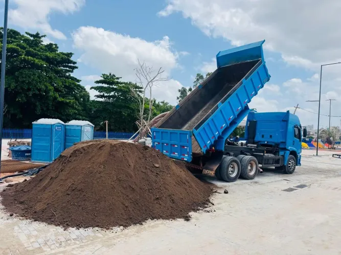 Terra Preta para Jardins, Areia, Seixo e Aterro Arenoso