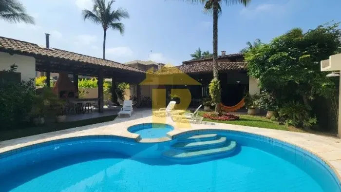 Imóvel de luxo à venda em Riviera, Bertioga-SP: casa em condomínio com 5 quartos, 3 suítes