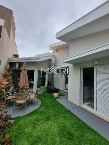 Venda de Casas / Condomínio na cidade de Araraquara