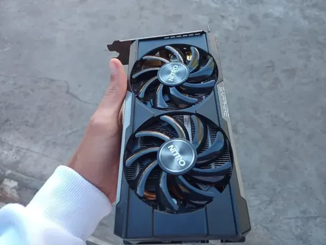Placa de Vídeo AMD Sapphire R9 370 4GB