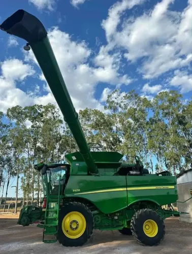 Colheitadeira jonh deere S670