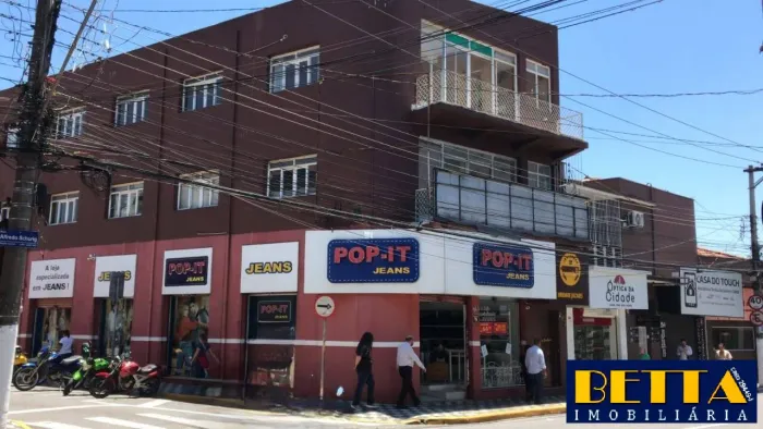 Salas Comerciais Sobre loja