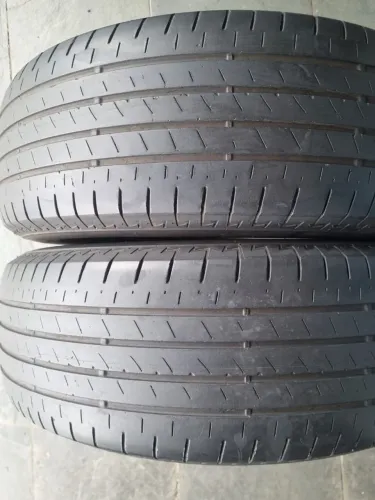 02 pneus 215/65r16 Turanza T005 Bridgestone (460 o par)