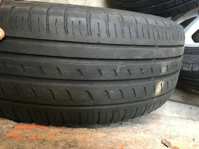 Jogo Rodas aro 16 C/Pneus usados VW Jetta