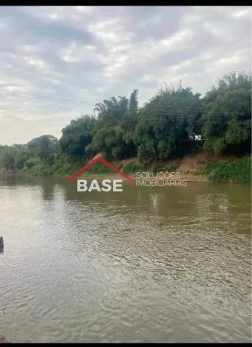 CHÁCARA À VENDA - FUNDO NO RIO PARAOPEBA