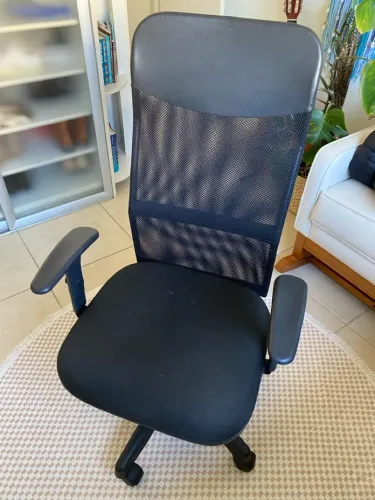 Cadeira de Escritório Giratória com Rodas