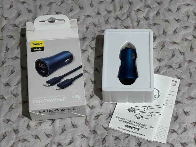 Pino de carregar celular para carro