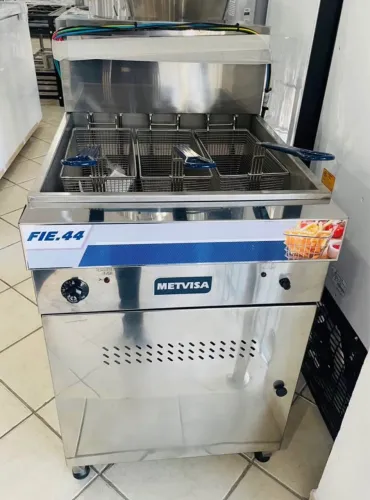 MB Fritadeira elétrica industrial 44L Metvisa