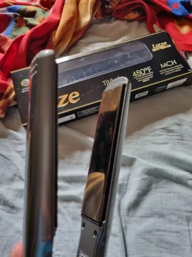 Prancha Modeladora Lizze Extreme Titanium 480°F