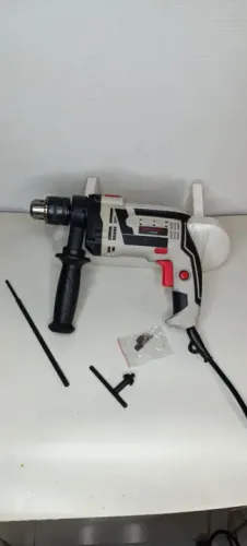 Furadeira de Impacto fura concreto 750W