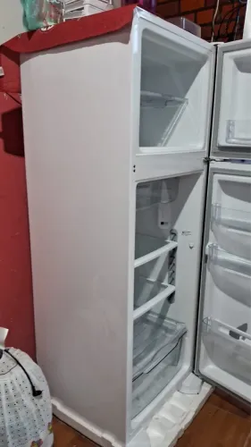 Refrigerador CONSUL 2P, 340L