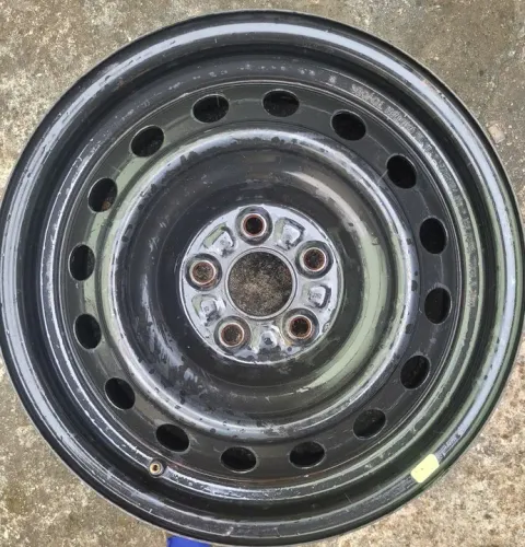 Roda de ferro do Corolla aro 15 em até 10x de R$21,00cada no cartão de crédito
