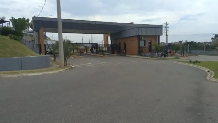 Imóvel para venda tem 250 metros quadrados em Residencial Colinas - Caçapava - SP