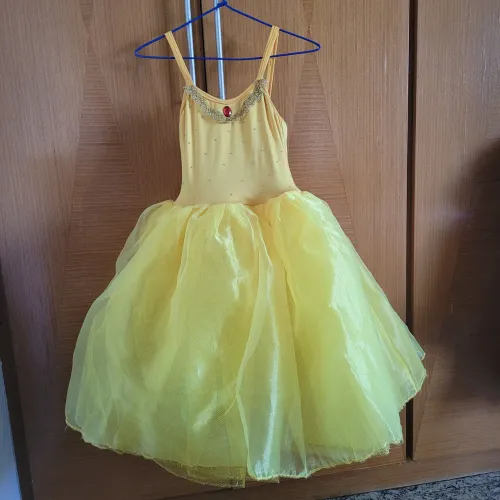 Lindo vestido infantil amarelo Bela e a fera