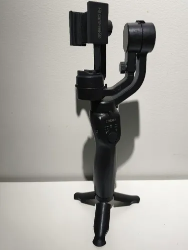 Estabilizador de câmera para celular F8 camFreeGo - Colbeau
