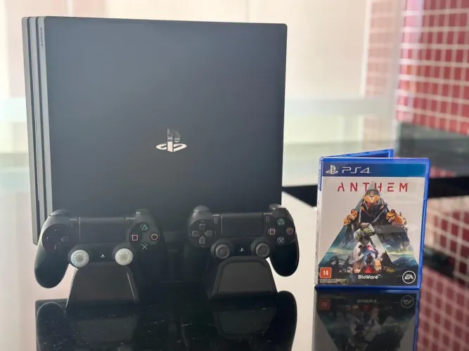Playstation 4 pro com 2 Controles e Jogo Anthem