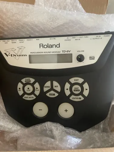 Módulo Roland TD6
