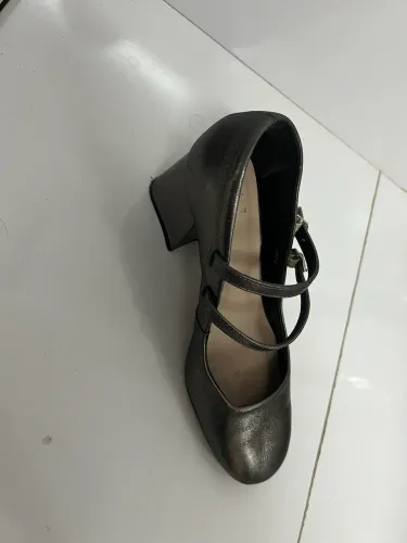 Sapato cada $60