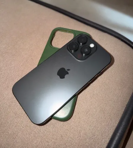 Iphone 16 Pro - 256GB, preto