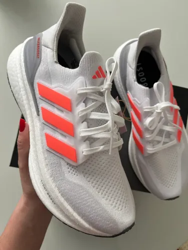 Tênis Adidas Ultraboost 5 tamanho 42 cinza