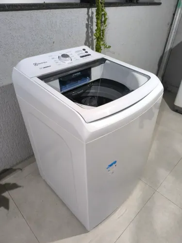Máquina de lavar roupas 
