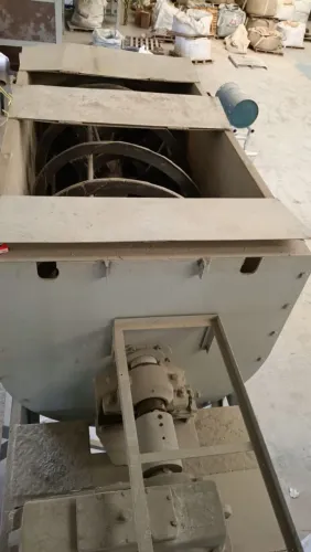 Misturador ribbon blend capacidade de carga 2000kg completo com painel funcionando 