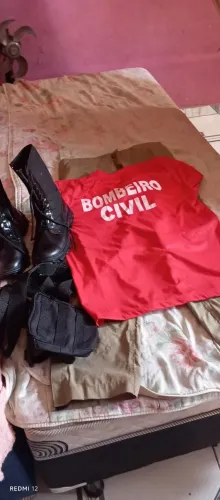 Vendo farda de bombeiro muito nova