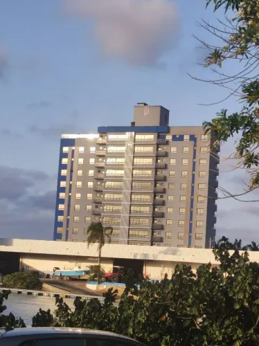 Aluguel anual Apartamento alto padrão 3 quartos 