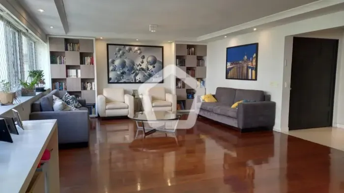Apartamento em Santa Cecília