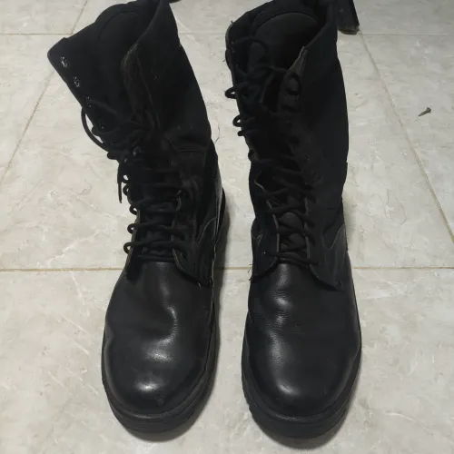 Coturno 45 bom de guerra 