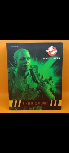 Boneco ghostbusters original iron studios caça fantasmas action figure 