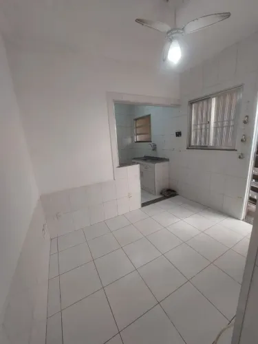 Alugo casa em Irajá