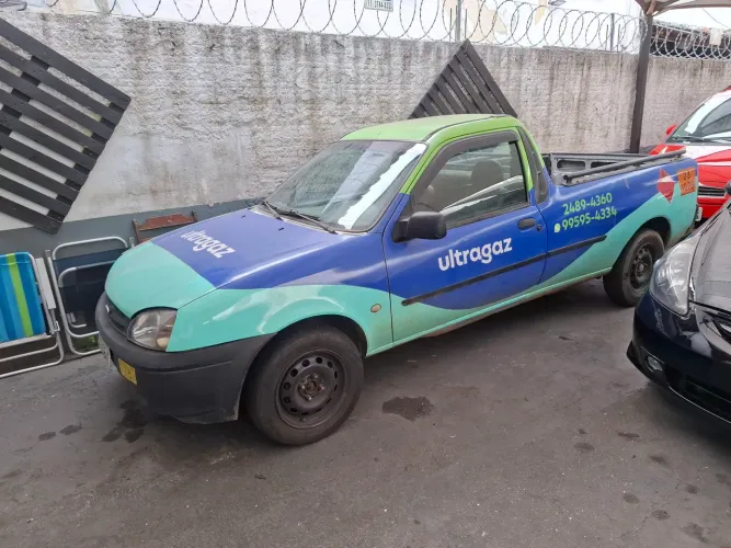 Ford Courier 1.6 L/ 1.6 Flex 2012