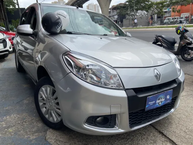 Renault Sandero Privilège Hi-flex 1.6 16V 5P AUT 2012