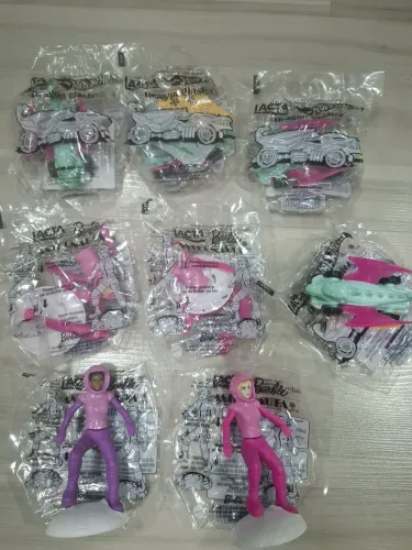 Brinquedos Promocionais Lacta Hotwheels e Barbie