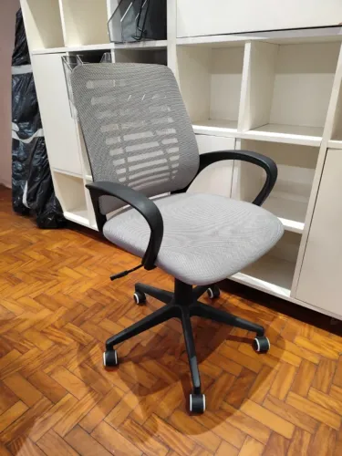 Cadeira de Escritório Giratória Tok&Stok (Tela Mesh Cinza) - 6 Unidades