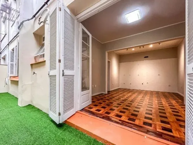 Apartamento garden de 01 dormitorio com suite no bairro Bom Fim/ Porto alegre.