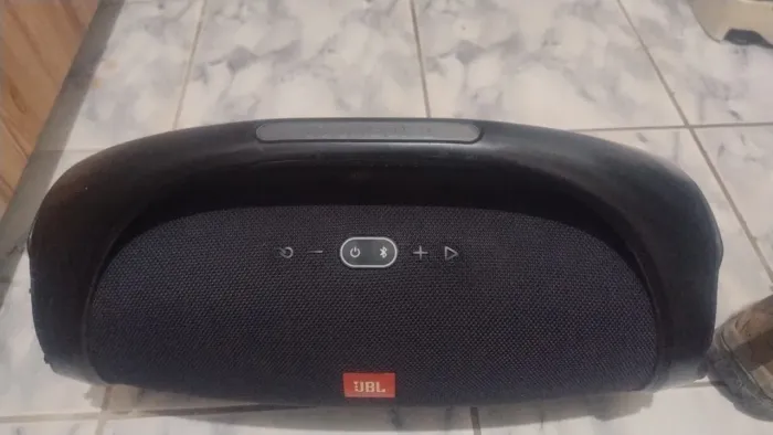 JBL bombox 2