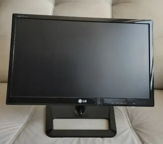 Monitor TV LG 22 Full HD (Entrada HDMI e USB) c/ Controle