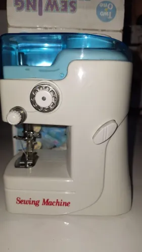 Mini maquina de costura sewing machine