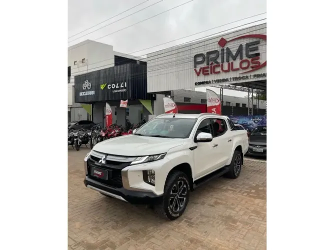 Mitsubishi L200 Triton Sport HPE-S 2.4 CD Dies. AUT 2023
